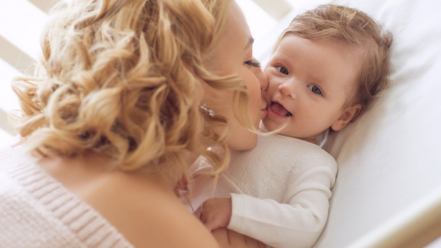 Новорожденный с мамой