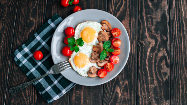 сніданок яєчня