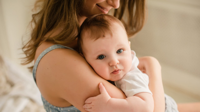 Игрушки как психотерапия: мишки-обнимашки и пазлы про любовь - чем подлечить травму привязанности