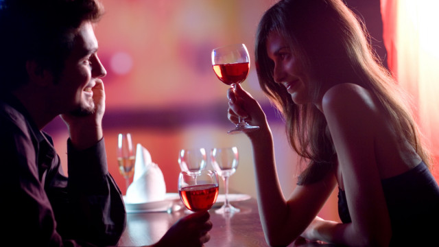 пара в ресторане