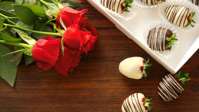 полуниця у шоколаді