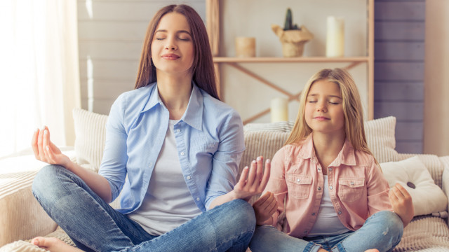 мама с ребенком медитация