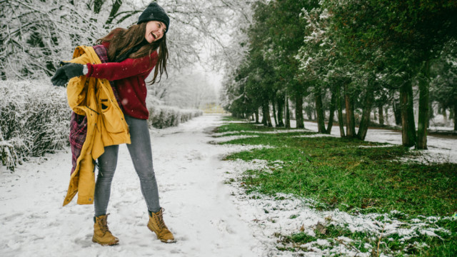 жінка зима-весна