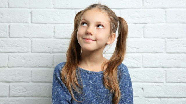 ребенок думает