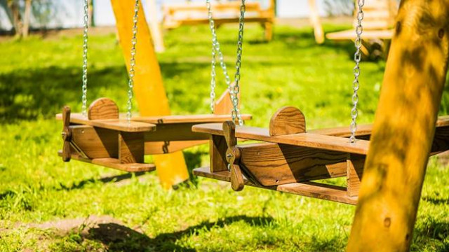 качели парк