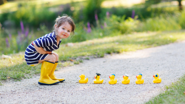 ребенок на прогулке