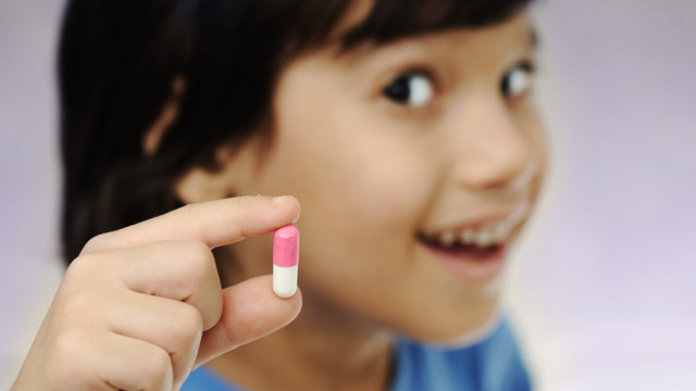 регулювати рекламу ліків