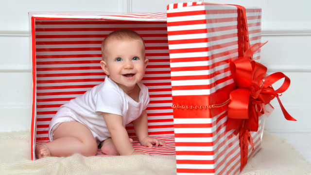 ребенок подарок