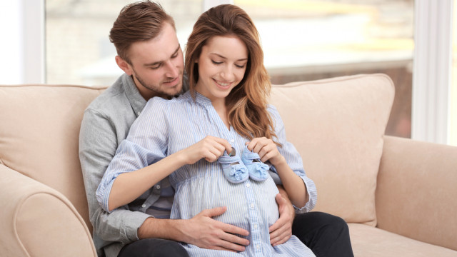 беременная с мужем