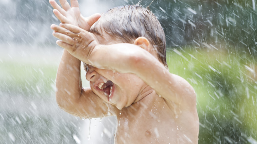Ігри з водою: літні розваги для дітей і дорослих у статті