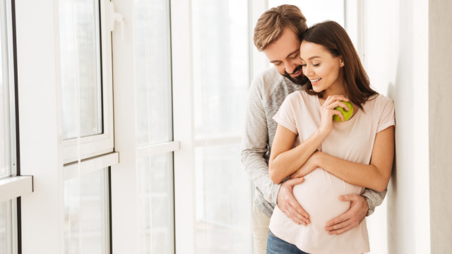 беременная с мужем