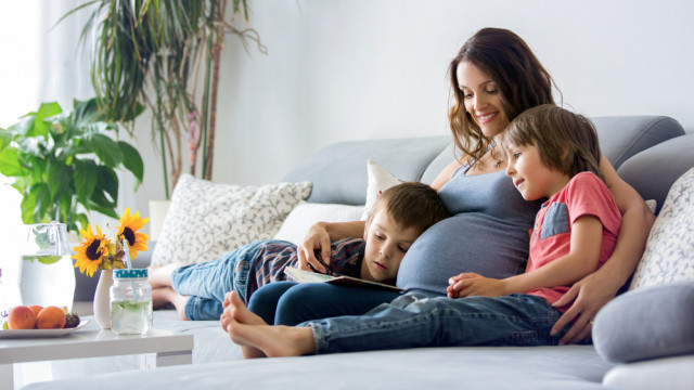 беременная  с детьми