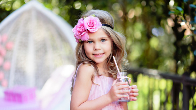 нарядная девочка