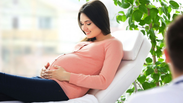 Беременная у врача