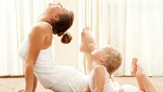 мама донька йога