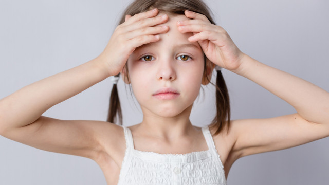 ребенок болит голова