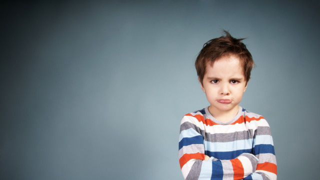 мальчик злой обиделся
