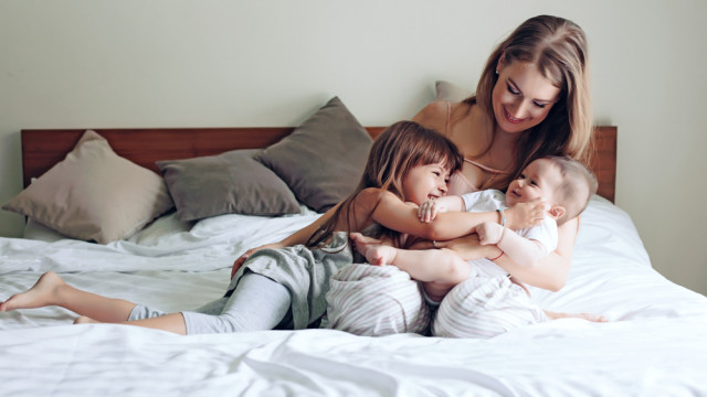 дети с мамой