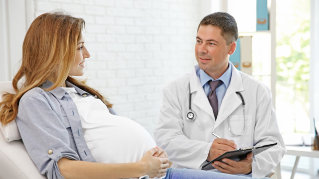 беременная у врача