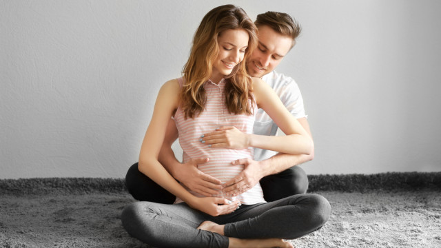 беременная с мужем