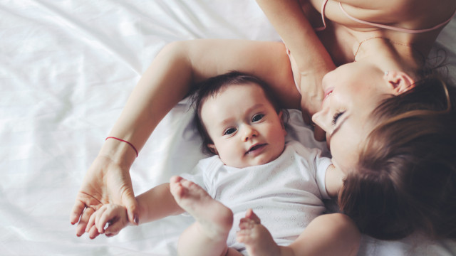 Мама с новорожденным