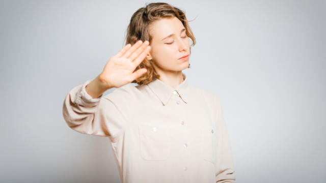 Долаючи презирство: чому не варто виражати неприйняття та приймати реальність