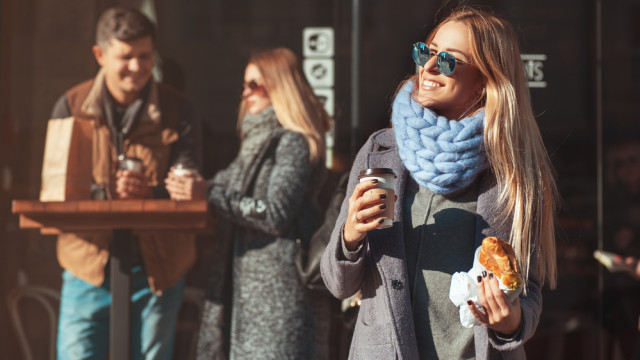 женщина осень