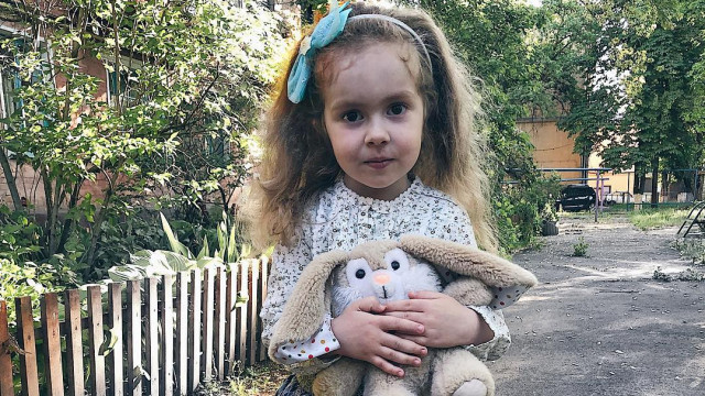 Елена Стронг, дочь Ева