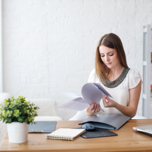 девушка на работе