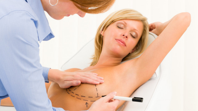 Не  близнецы: что нужно знать об асимметрии груди - рассказывает пластический хирург и маммолог Андр