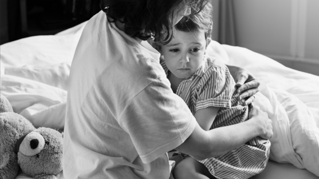 Тревожное положение: как разговаривать с детьми, когда в стране неспокойно