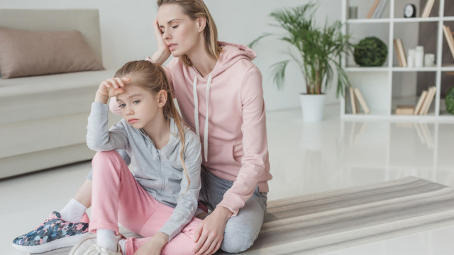 мама и дочка устали