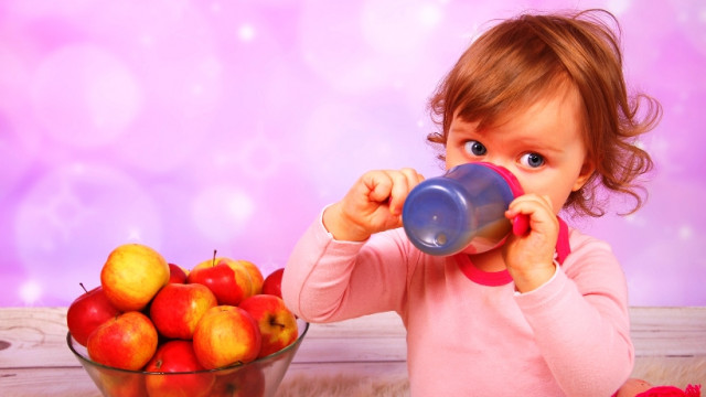 Как вводить компот в прикорм: советы для мам