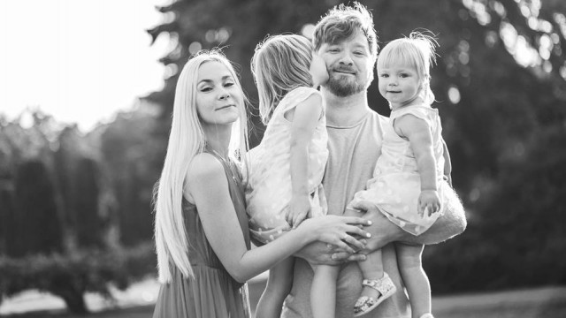 На чотирьох мовах: як дві маленькі принцеси стали мультилінгвами – досвід активної мами