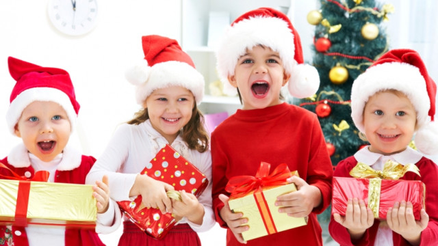 Новогодние стихи для детей: что выучить на праздник с дошкольником?