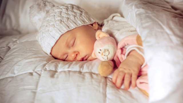 Как помочь новорождённому уснуть?