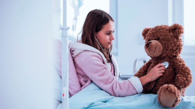 Чем развлечь ребенка во время болезни?