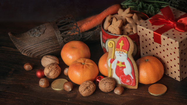 Спрячь николайчика:  что делать, если сладостей слишком много - лайфхаки для мамы