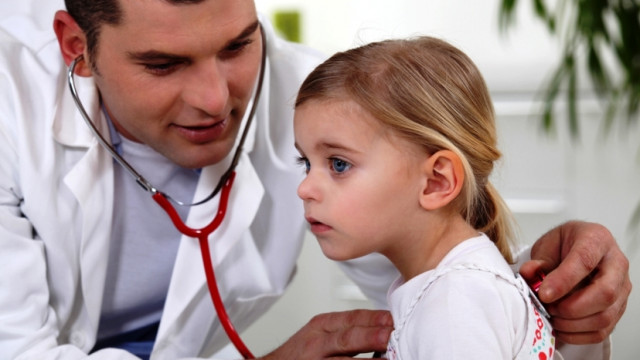 Признаки коклюша у ребенка: кашель, который должен насторожить родителей