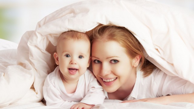 Театр абсурда: как родственники запугивают молодую маму