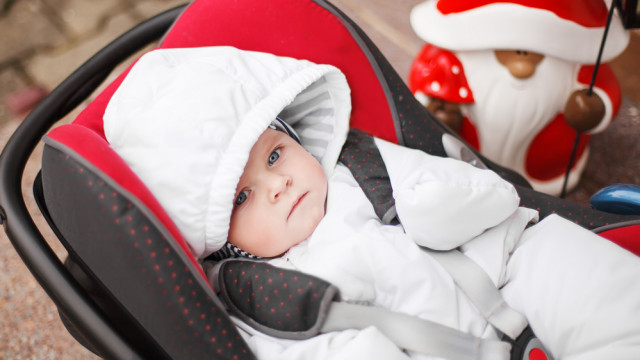 Опасное непонимание: почему ребенка не стоит возить в автокресле в толстой зимней одежде - креш-тест