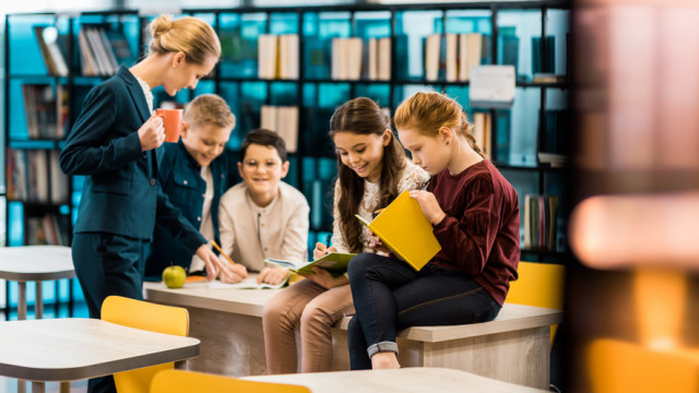 бесплатные учебники в школах