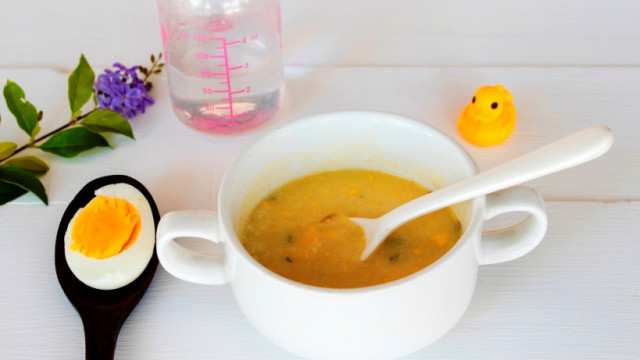 Яйца в детском прикорме: когда и сколько давать малышу