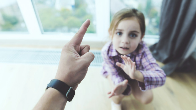 Насилие в семье: как помочь детям? - онлайн-дискуссия в рамках фестиваля Docudays UA