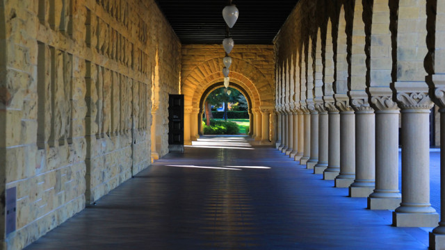 Почему мы так себя ведем? Научные ответы в 25 лекциях стэндфорского профессора. Очень интересно!