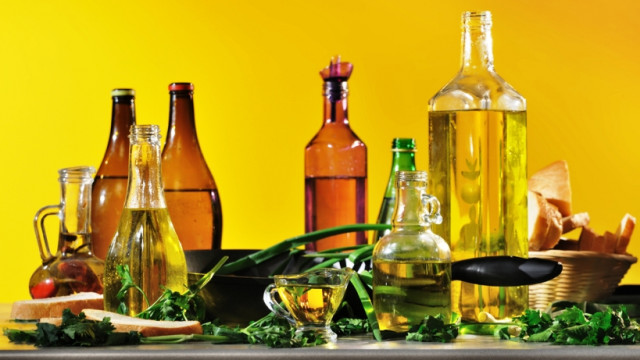 Не только оливковое: какие растительные масла стоит добавить в рацион?
