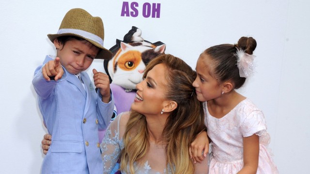 Дочки-сыночки: Дженнифер Лопес продолжает хвастаться своими детьми