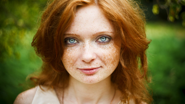 Поцілунок сонця: як впоратися з пігментацією та сухістю шкіри?