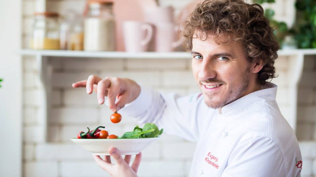 Кулинарные эксперт Евгений Клопотенко о гастрономической импровизации и блогинг-культуре