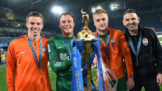 Тато року Андрей Пятов